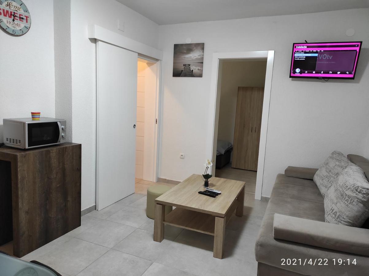 Apartmani Quattro Starigrad Paklenica Extérieur photo