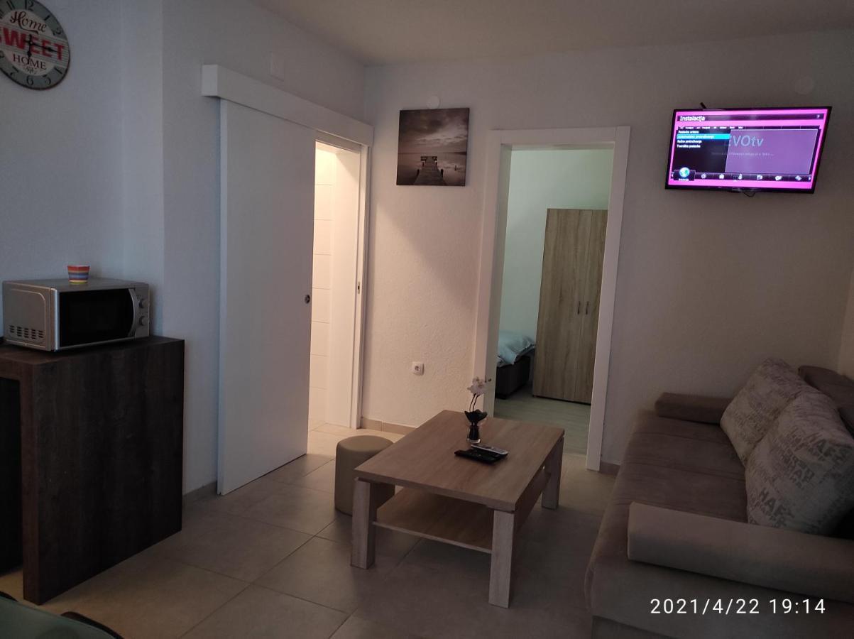 Apartmani Quattro Starigrad Paklenica Extérieur photo