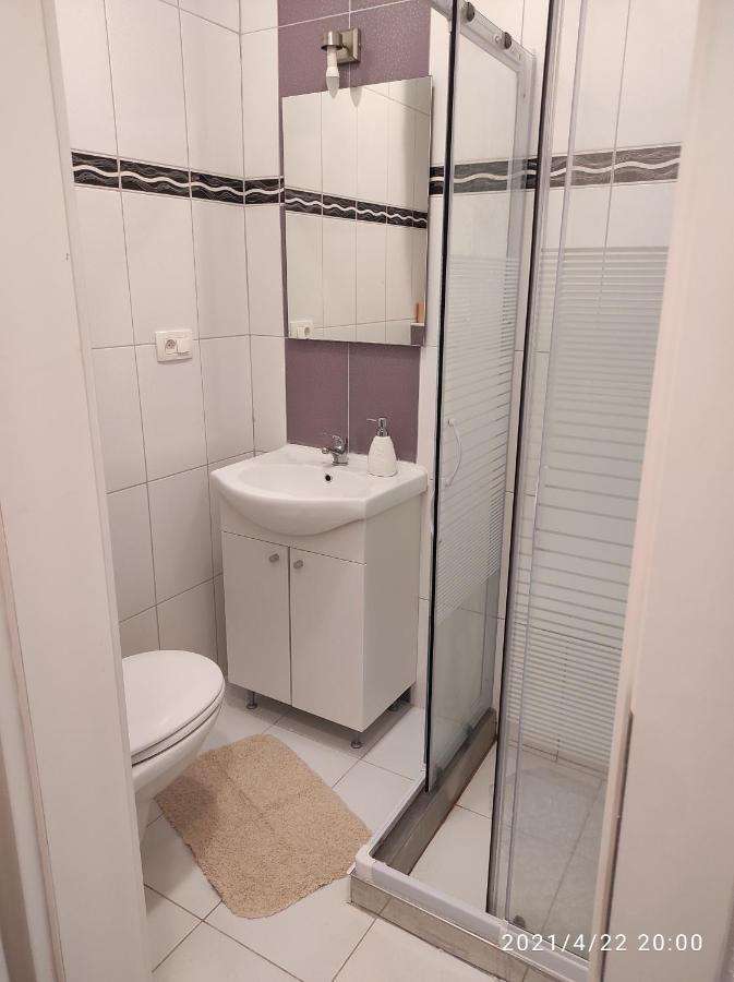 Apartmani Quattro Starigrad Paklenica Extérieur photo