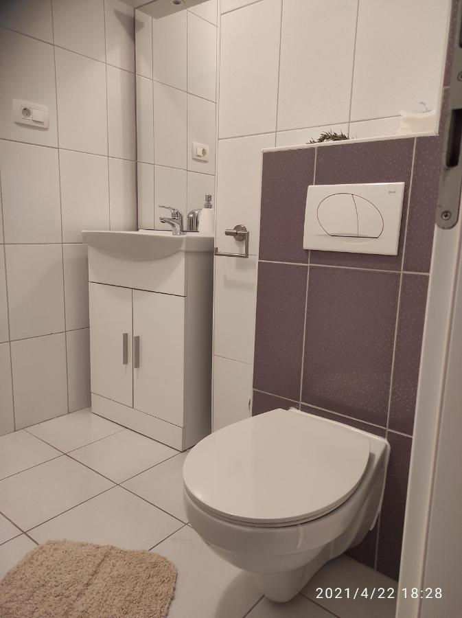 Apartmani Quattro Starigrad Paklenica Extérieur photo