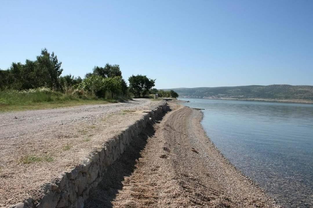 Apartmani Quattro Starigrad Paklenica Extérieur photo